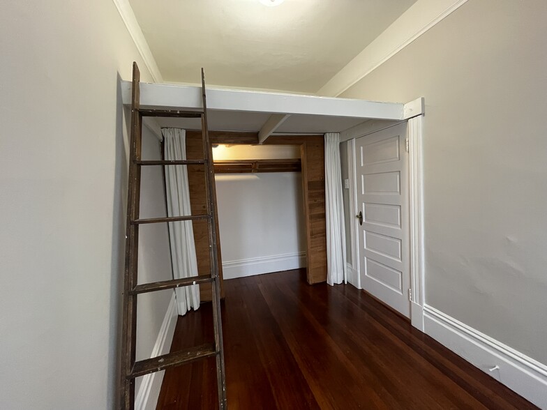 Building Photo - 63 Manchester St