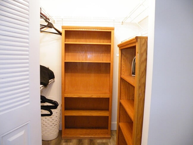 Building Photo - 15 Willowbrook Ln