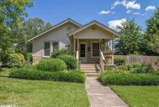 Building Photo - 2 Bedroom Stifft Station Cottage