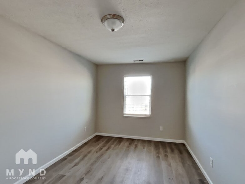 Building Photo - 1511 Danielle Rd