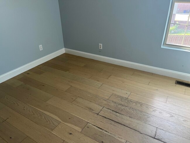 Building Photo - 2588 Kearney Ridge Boulevard