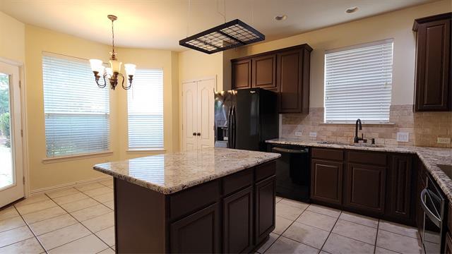 Building Photo - 3601 Anita Dr