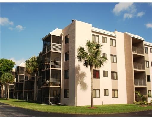 Building Photo - 3720 NW 88th Ave