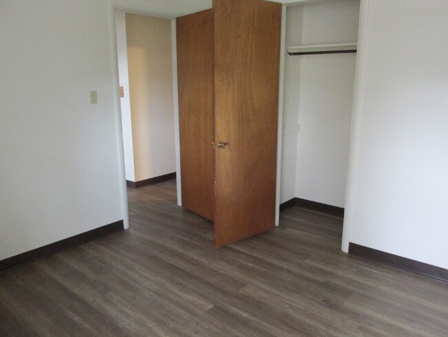 Building Photo - 4213 Clark Ave