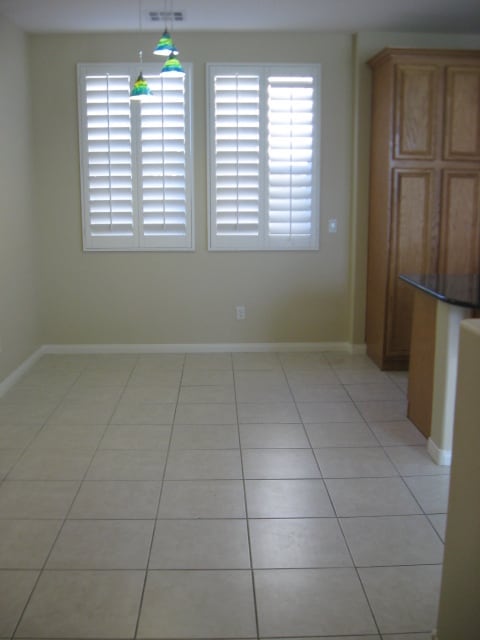 Building Photo - Beautiful, Spacious Four Bedroom + Loft Home in Gated Community!