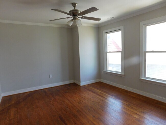 Building Photo - 304 Avenue A