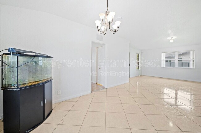 Building Photo - 14290 SW 287th St