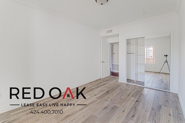 Building Photo - 11848 Kiowa Ave