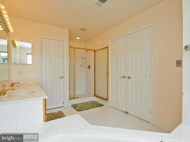 Building Photo - 13591 Cedar Run Ln