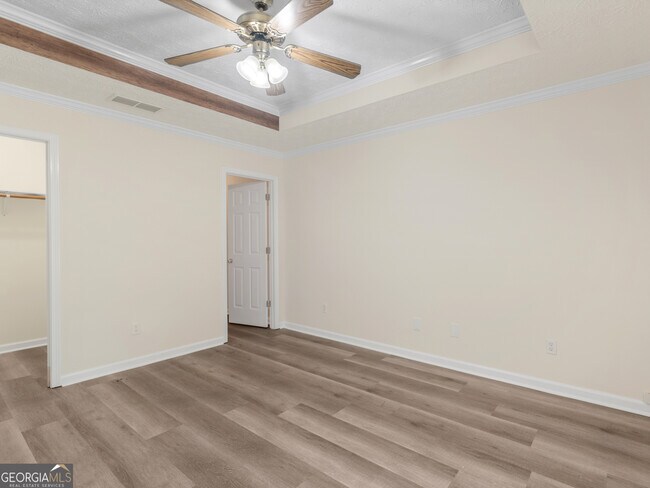 Building Photo - 520 Butler Bridge Dr