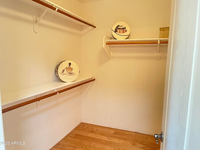 Building Photo - 1120 S 232nd Ave