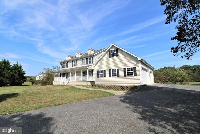 Building Photo - 412 Pauline Dr