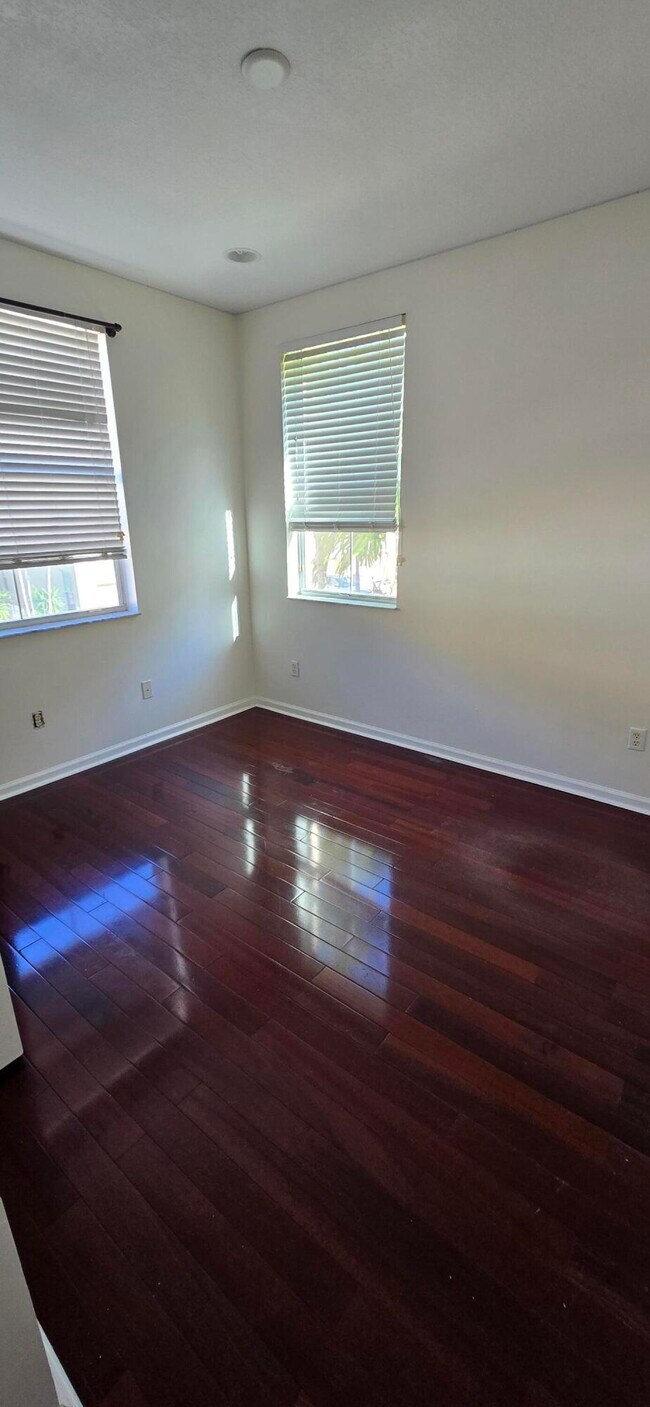 Building Photo - 3919 Passion Flower Rd