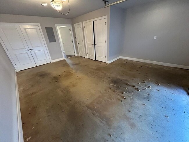 Building Photo - 1665 Brooks Ave