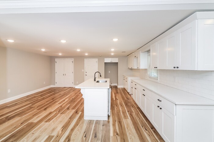 Building Photo - 442 Lynhurst Dr SW