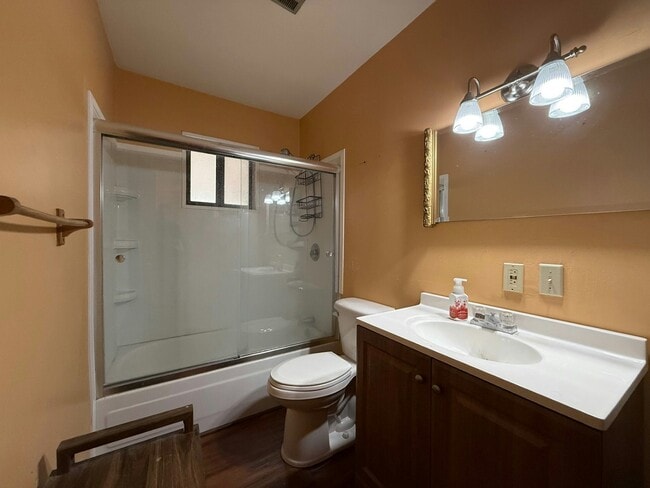 Building Photo - 2143 Cottontail Rd