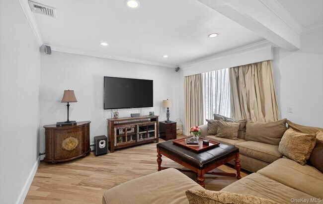 Building Photo - 11 Juneau Blvd