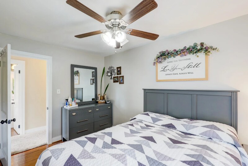 Building Photo - 306 Spring Glen Dr