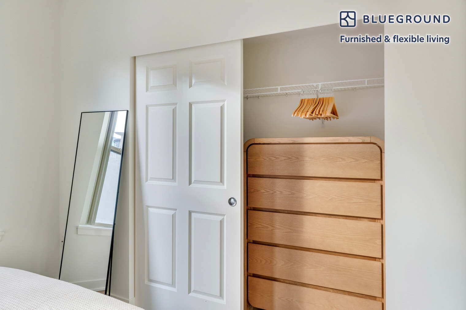 Building Photo - 11000 NE 10th St