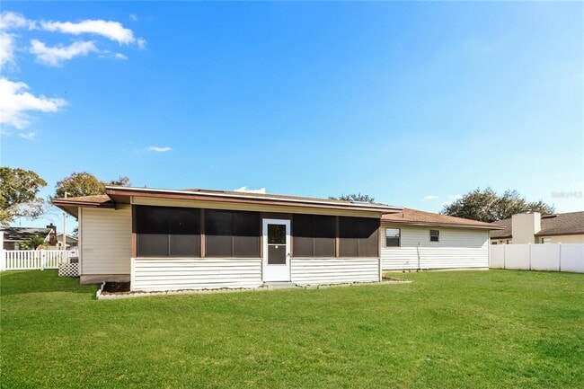 Building Photo - 609 Willow Run