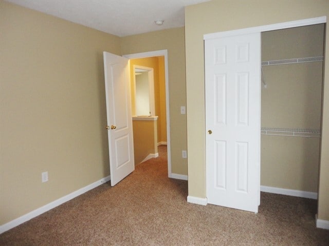 Building Photo - 2058 River Birch Dr