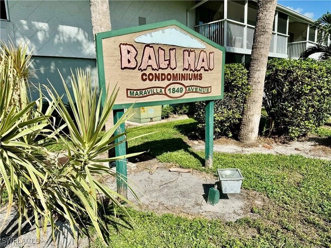 Building Photo - 1849 Maravilla Ave
