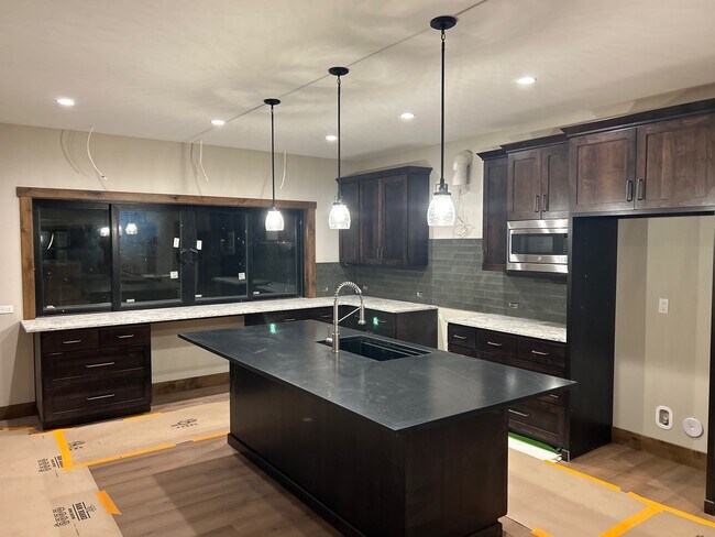 Building Photo - 1062 N A St