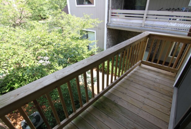 Building Photo - 158 Plymouth Dr