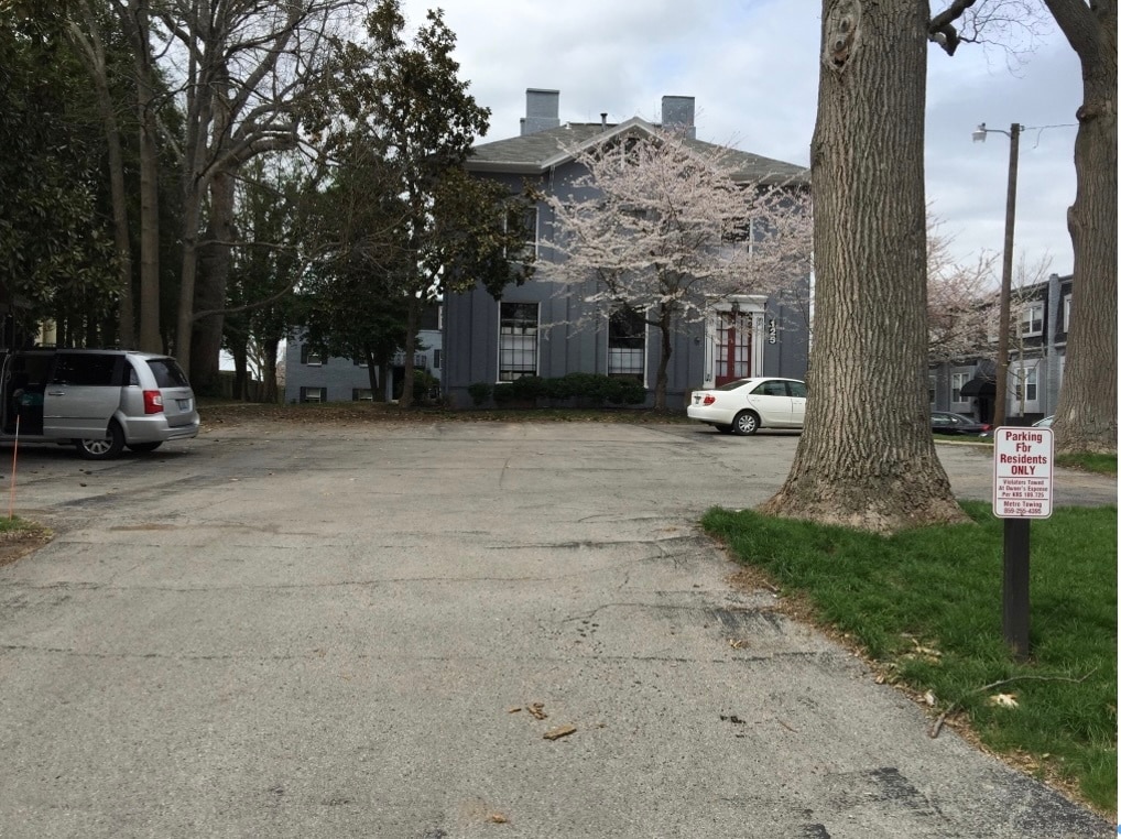 Building Photo - 125 Forest Ave