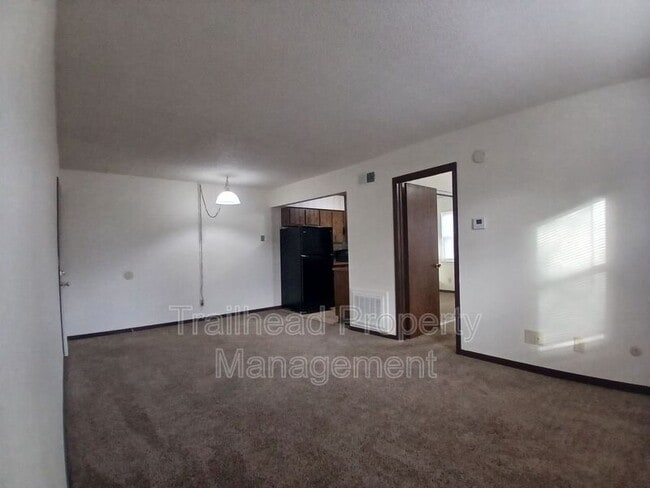 Building Photo - 1301 E Frederick St