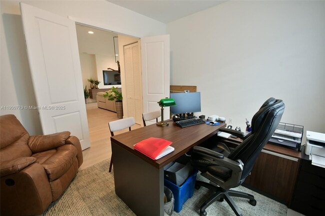 Building Photo - 4221 SW 178th Ave