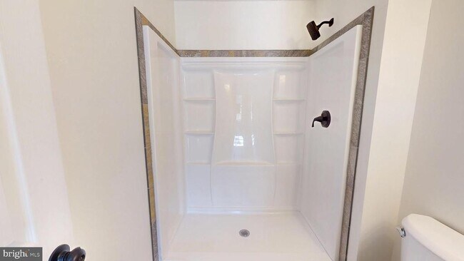 Building Photo - 40750 King Dr