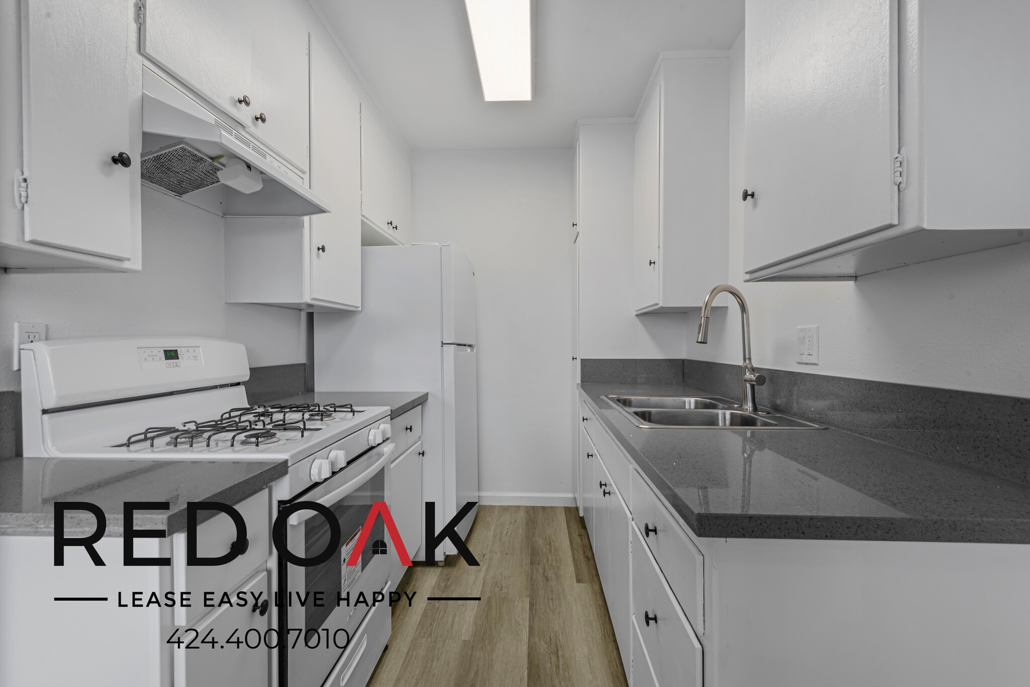 Building Photo - 15901 S Vermont Ave