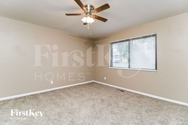 Building Photo - 5348 Trailoaks Dr