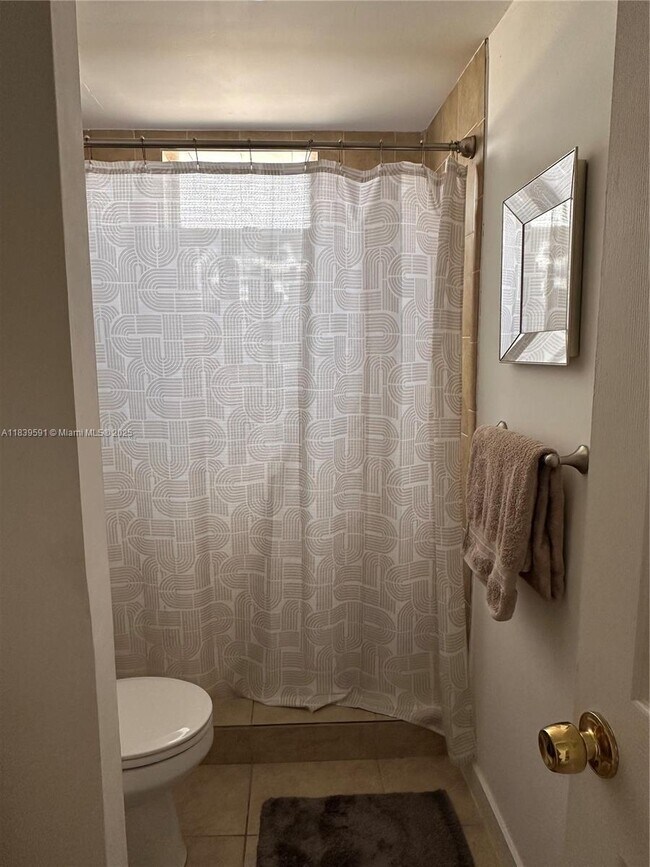 1100 NE 1st Ct 1100 NE 1st Ct - 1100 Ne 1st Ct Hallandale Beach Fl Building Photo 