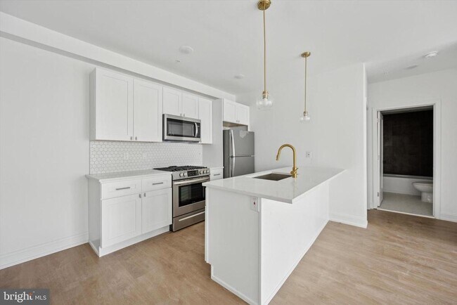 Building Photo - 1614 Ridge Ave