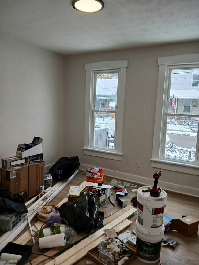 Building Photo - 1528 Chapel St