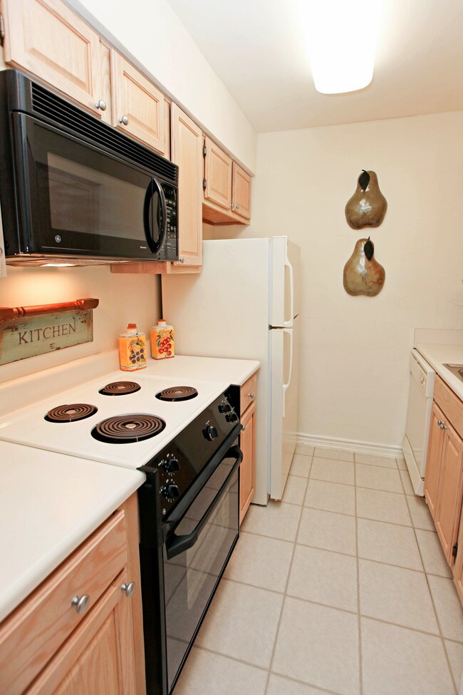 Golden Key 4173 N Division St Metairie LA 70002 Apartment Finder