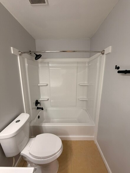 Building Photo - 5044 Bridgepointe Pl