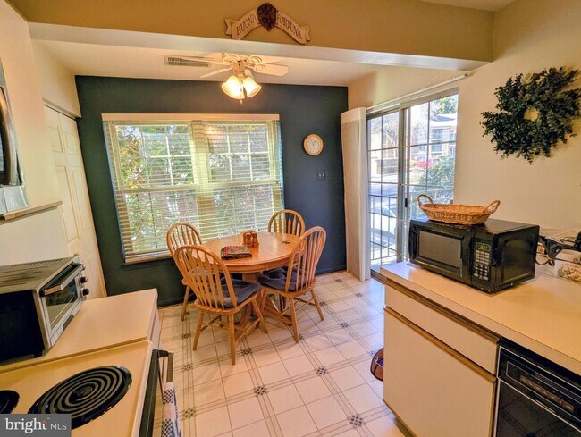 Building Photo - 14217 Quail Crk Wy