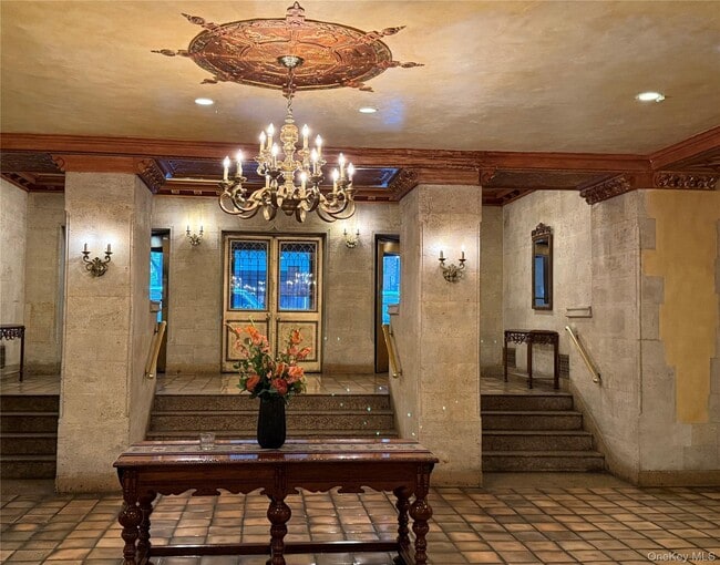 Building Photo - 5 Tudor City Pl