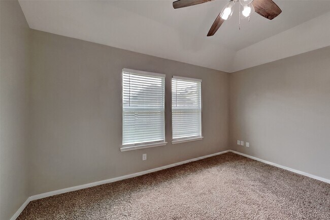 Building Photo - 19203 Canaras Ct