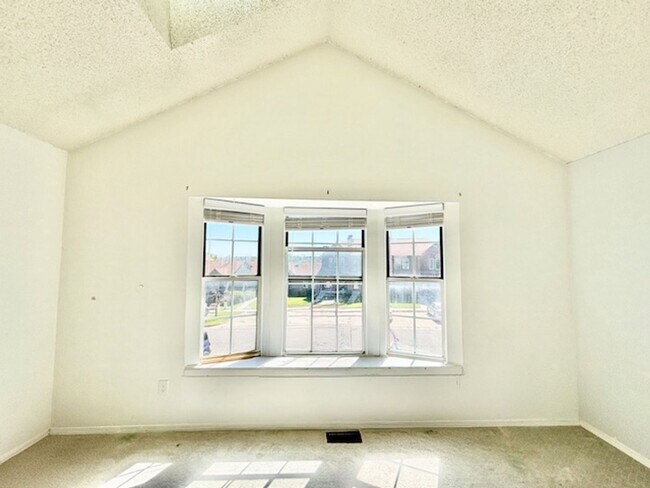 Building Photo - 17315 E Rice Cir