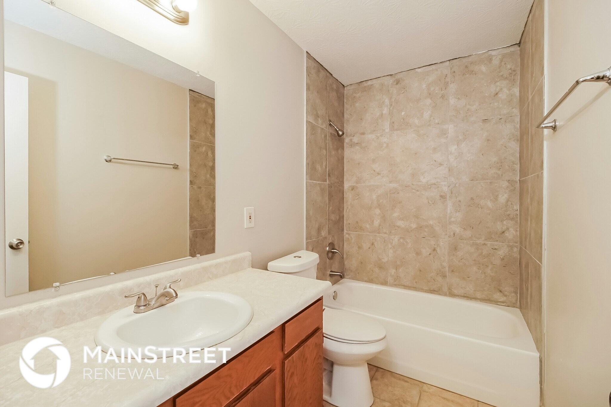 Building Photo - 1574 Autumn Village Dr