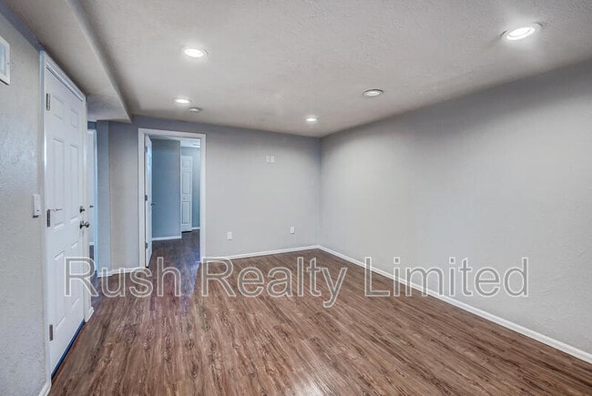 Building Photo - 4745 W 13th Ave