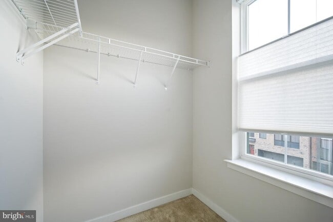 Building Photo - 5509 Valmarana Way