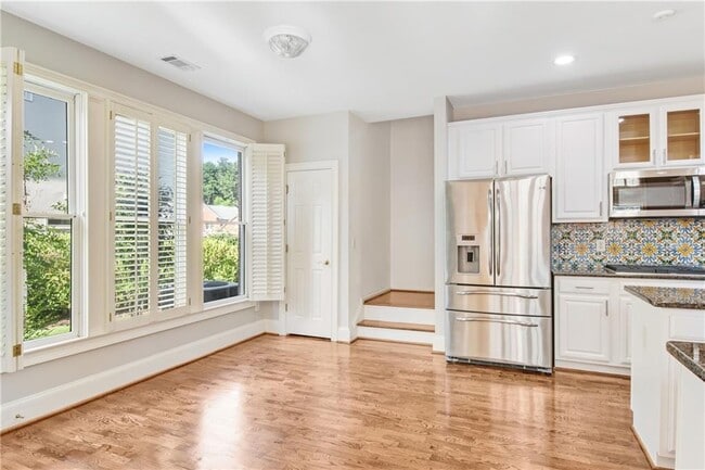 Building Photo - 290 Windsor Gate Cove NE