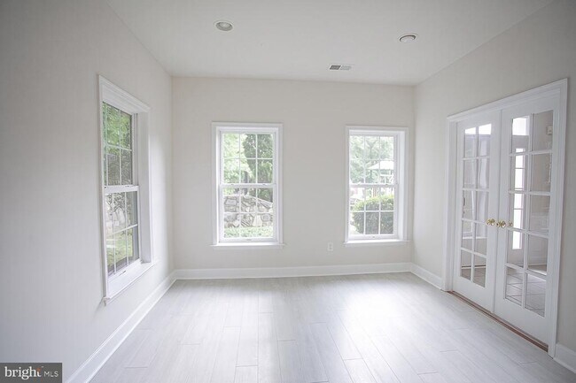 Building Photo - 12910 Ethel Rose Way