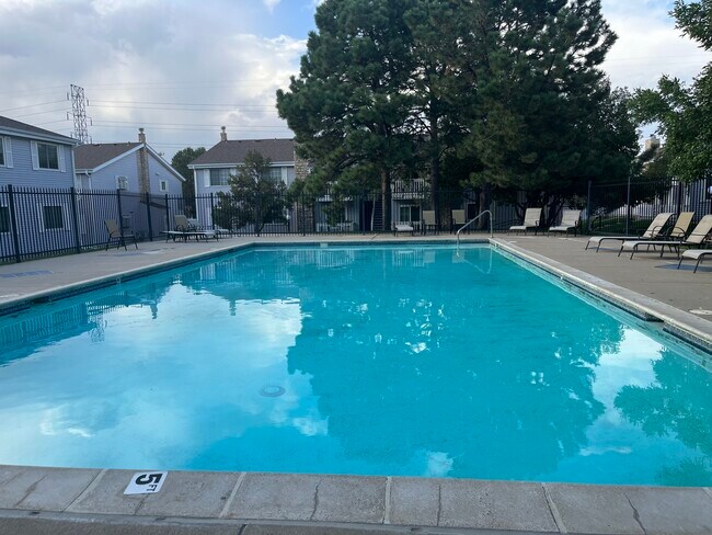Swimming pool - 13352 E Jewell Ave