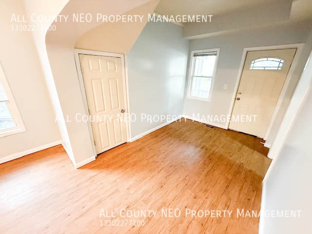 Building Photo - 470 Allyn St